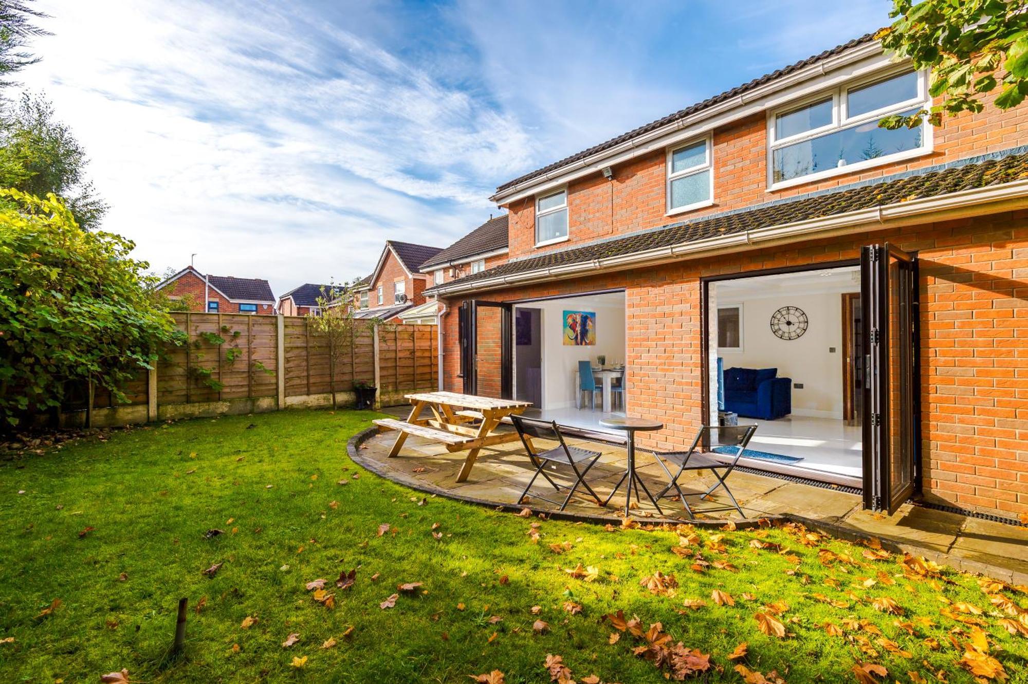 The Green- Beautiful & Spacious 5 Bed Detached In Worsley, Manchester Zewnętrze zdjęcie